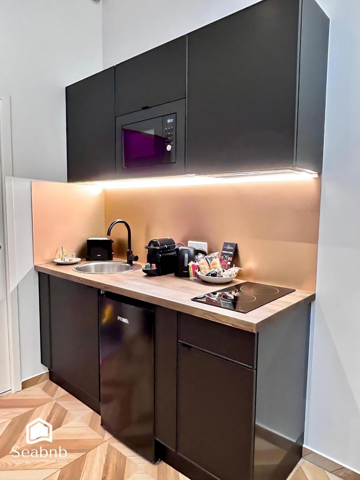 Luxurious - Seaside - Bath - Wifi - Ac Appartamento